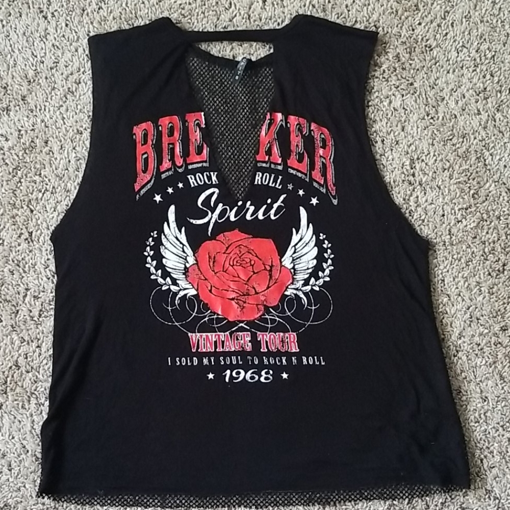 Cool vintage style tee with see through back.